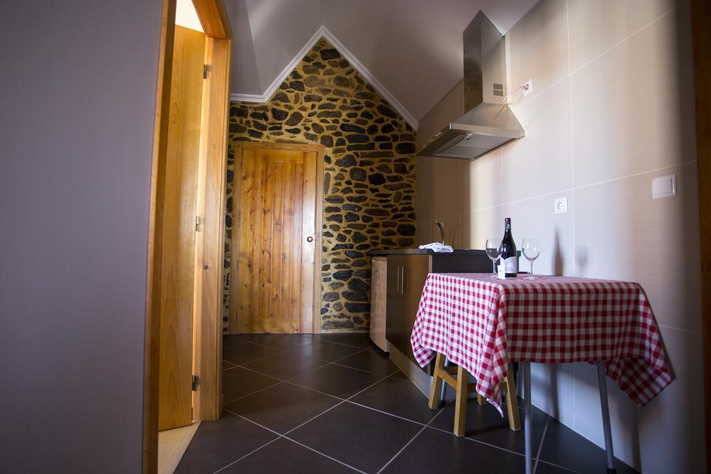 Penzion Casas Do Terreiro Seia Pokoj fotografie